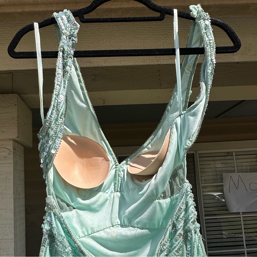 Elegant Green Prom Dress - Picture 3 of 7